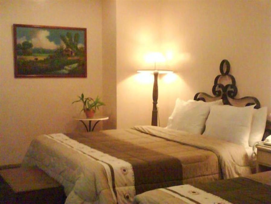 Roxas President'S Inn Exterior photo