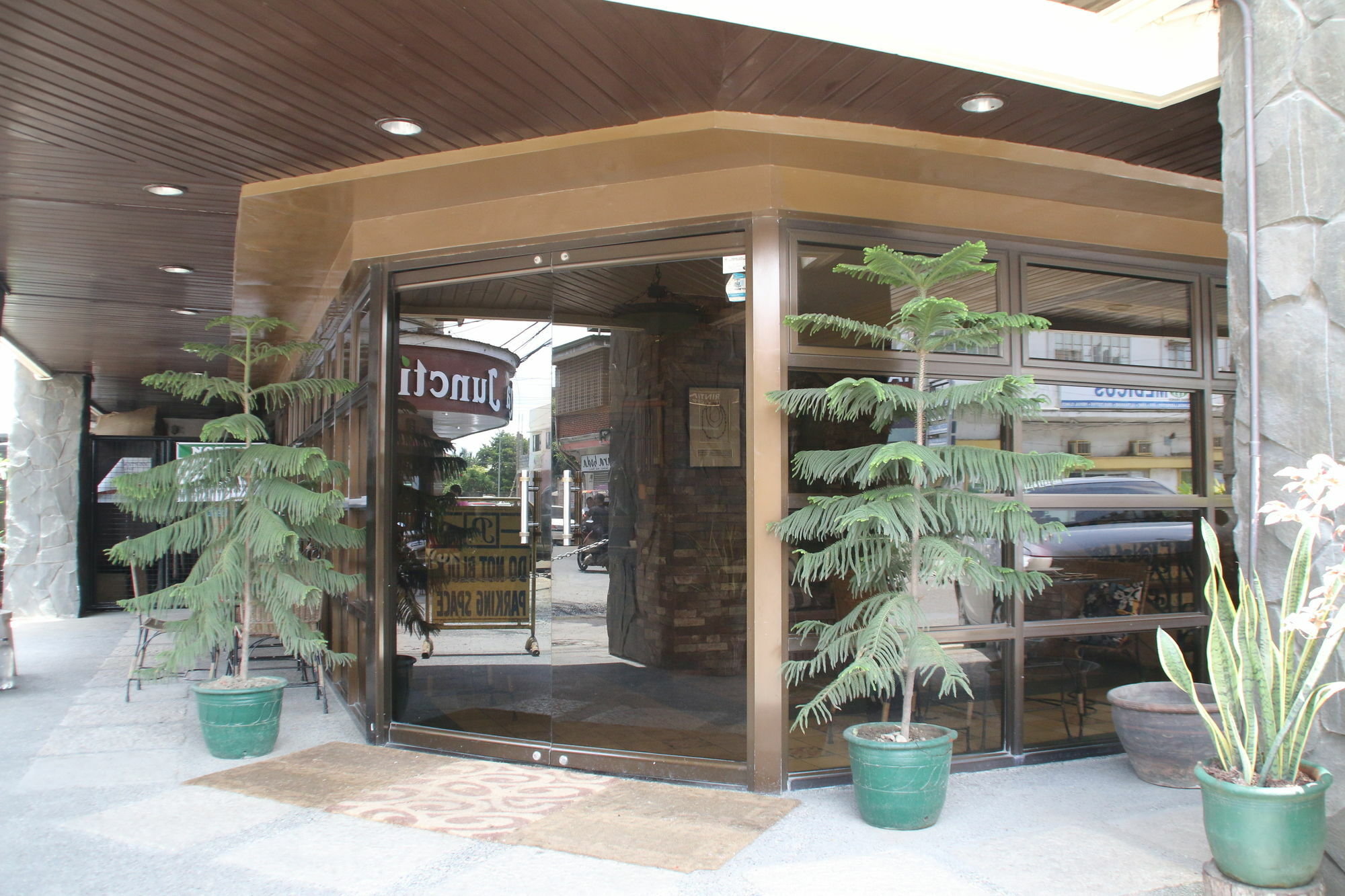 Roxas President'S Inn Exterior photo