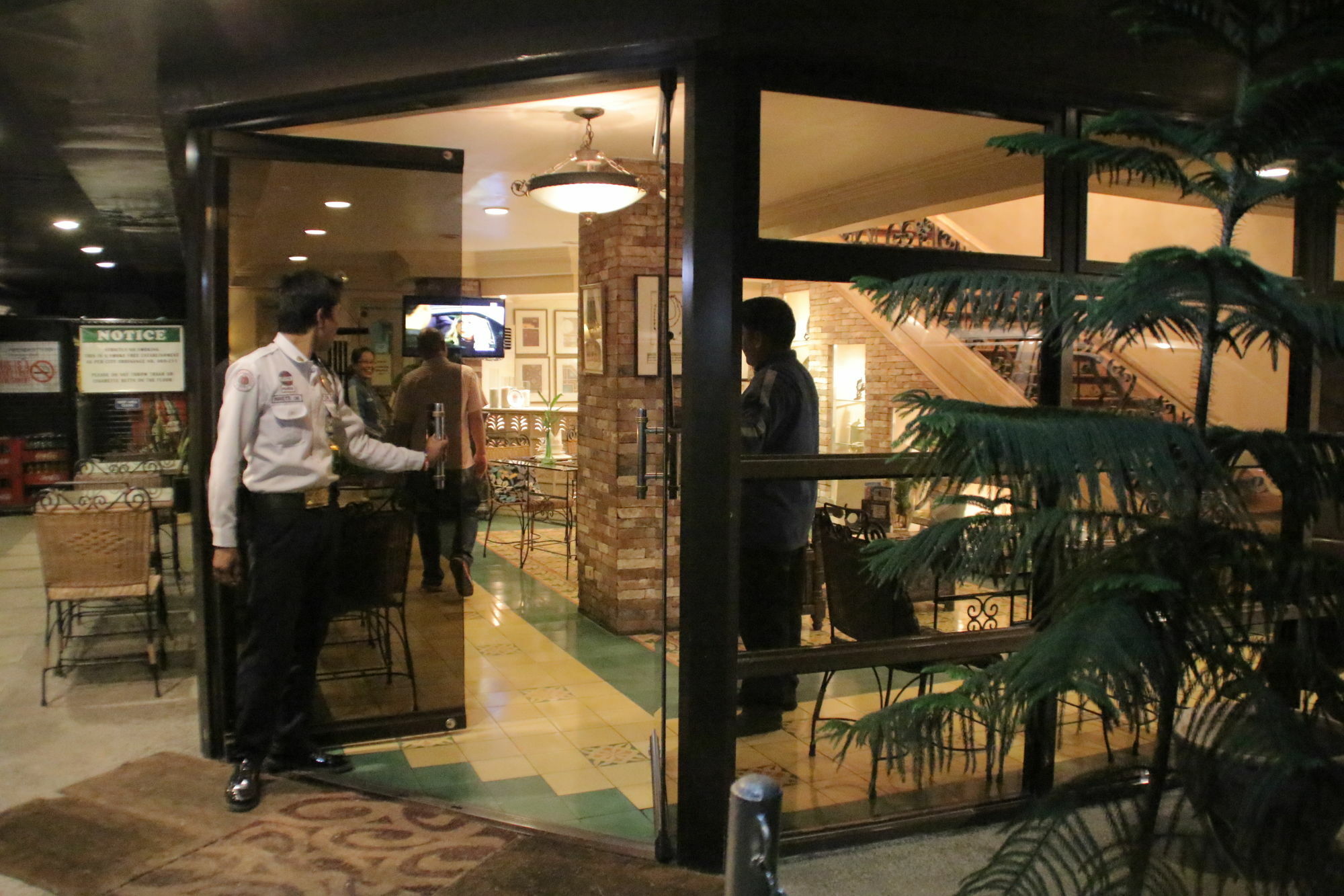 Roxas President'S Inn Exterior photo