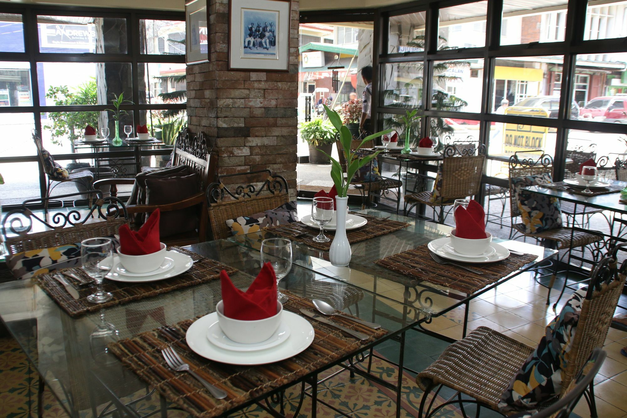 Roxas President'S Inn Exterior photo